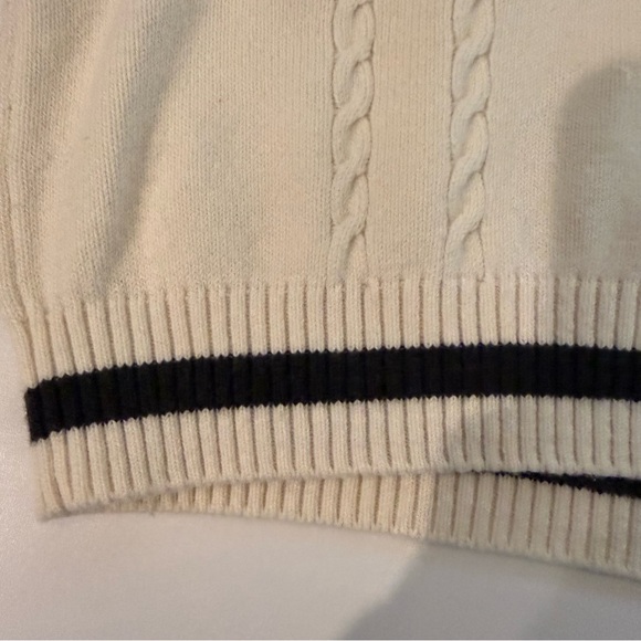 ARITZIA SUNDAY BEST Winston Sweater Vest - Picture 6 of 8